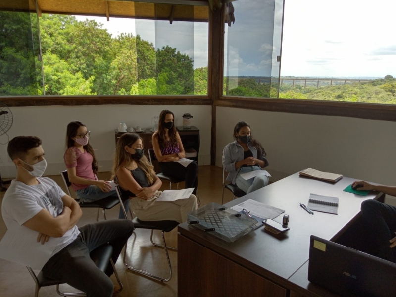Sempre com ações de capacitação para seus colaboradores, a prefeitura de Araguari realizou um curso de Planejamento Ambiental com os estagiários da secretaria de Meio Ambiente.