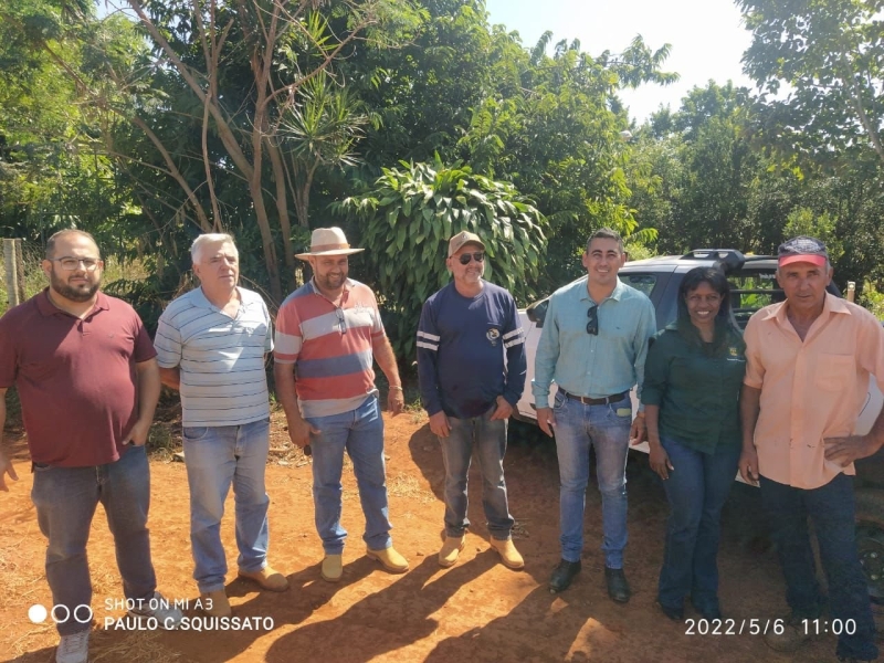 A prefeitura de Araguari, através da secretaria de Agricultura, Pecuária, Abastecimento e Agronegócios e secretaria de Obras, realizou uma visita na região do Bom Jardim, zona rural do Município.  A visita atendeu um requerimento do vereador Vinícius Duarte, com objetivo de promover melhorias com a instalação de mata-burros e abertura de bolsões.  A gestão Renato Carvalho e Maria Cecília, busca sempre promover ações para facilitar o deslocamento das pessoas que residem nas comunidades rurais, além de assegurar o escoamento da produção agrícola.