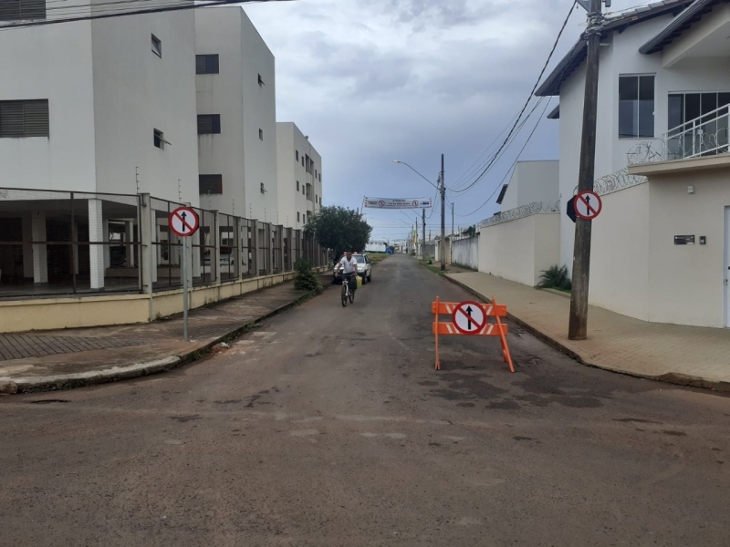 A secretaria de Trânsito, Transporte e Mobilidade Urbana – SETTRANS, informa que a partir desta quarta-feira (16), o trânsito na rua Evaristo Alves de Almeida / antiga 26 e rua Magnólia Cardoso de Oliveira, passam a ser mão única. O novo sentido será desde a avenida Belchior de Godoy até a confluência com a rua Alvim Borges.