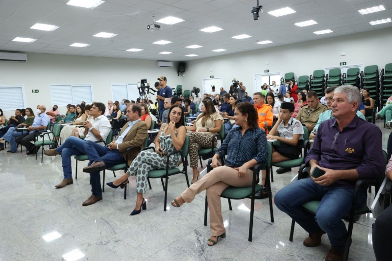 Foi realizado na manhã desta sexta-feira (18), o lançamento da Café Agro 2022, que será realizada de 5 a 10 de abril, no Parque de Exposições Rondon Pacheco. O evento aconteceu no auditório do Sicoob Aracoop.