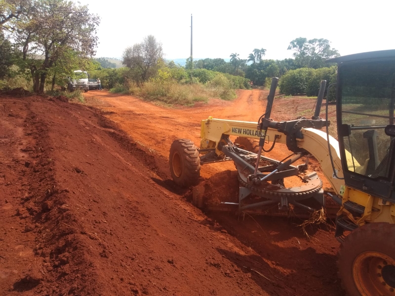 Serviços na Zona Rural são realizados com acompanhamentos técnicos