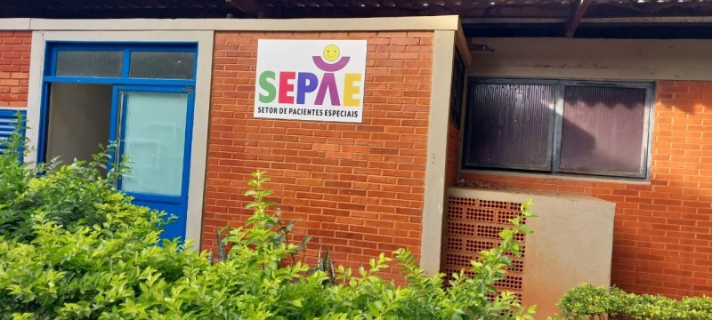 Na última semana, profissionais que prestam serviços odontológicos nas Unidades de Saúde do Município - ASB/PSB, iniciaram uma capacitação em centro cirúrgico, na Universidade Federal de Uberlândia, no setor de pacientes especiais (SEPAE).