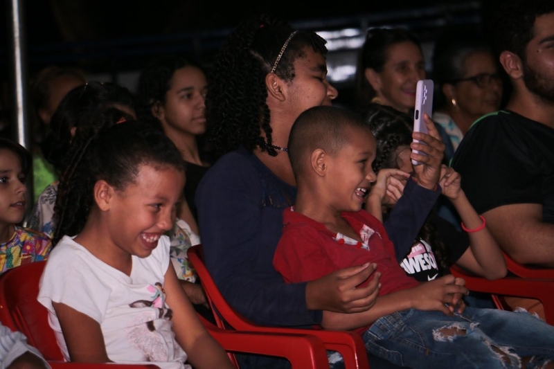 IX Festival de Teatro é realizado em praças públicas e na comunidade de Florestina
