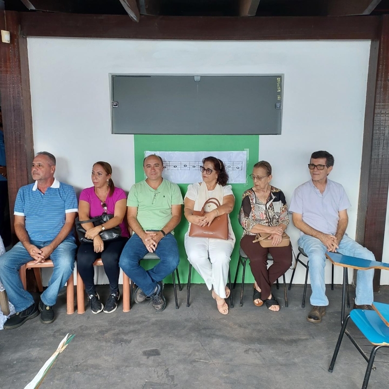 Secretário de Educação e alunos da rede municipal prestigiam apresentação do projeto Sol Maior Maria Carlota