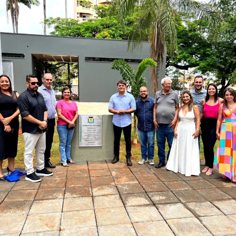 Na manhã desta sexta-feira, 22, a prefeitura de Araguari realizou a solenidade de inauguração das obras de revitalização da Praça Getúlio Vargas, região central da cidade.