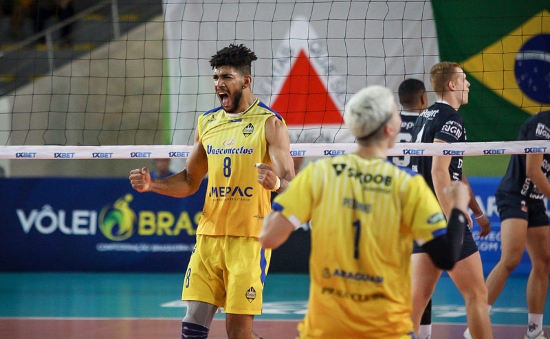 Em jogo emocionante Araguari vence o Suzano pela 15ª rodada da Superliga Nacional de Vôlei Masculino