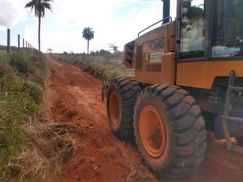 Secretaria de Obras atua na zona rural para amenizar os problemas enfrentados com as chuvas