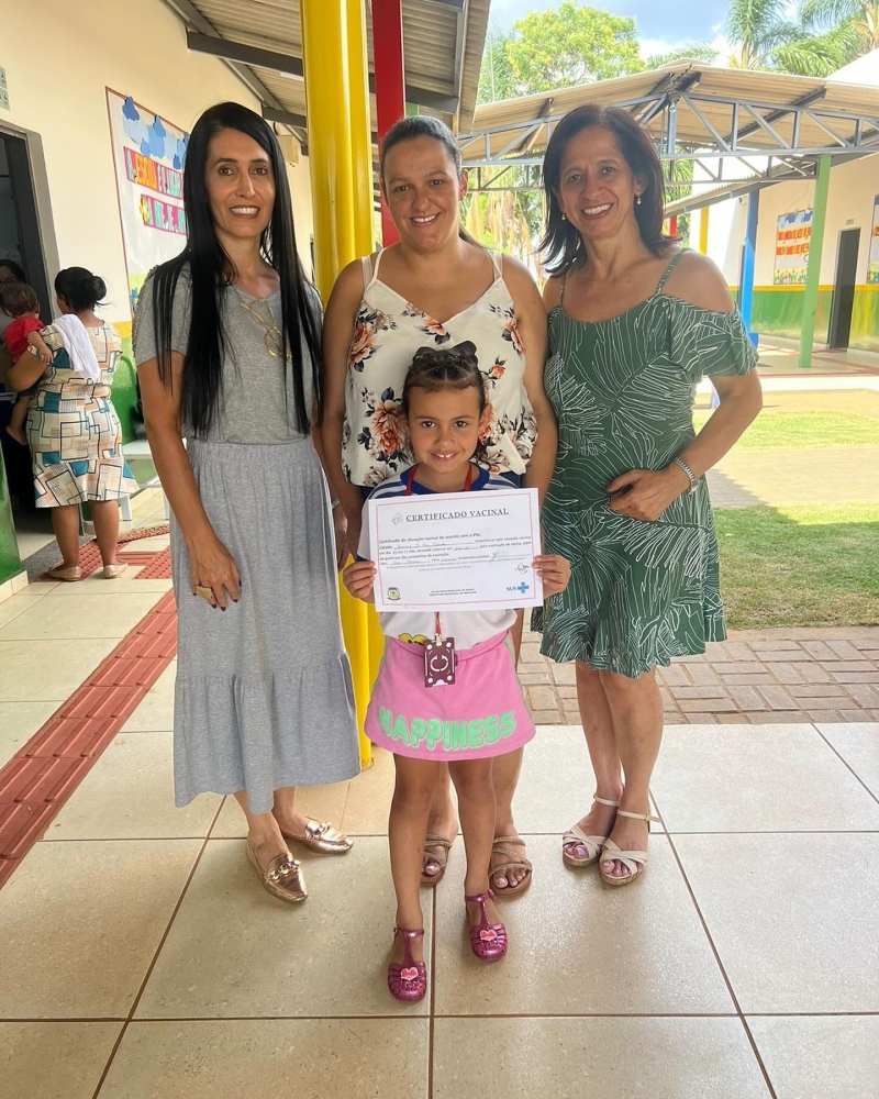 A prefeitura de Araguari, através das secretarias de Educação e Saúde, está promovendo a atualização do cartão de vacinas dos alunos.