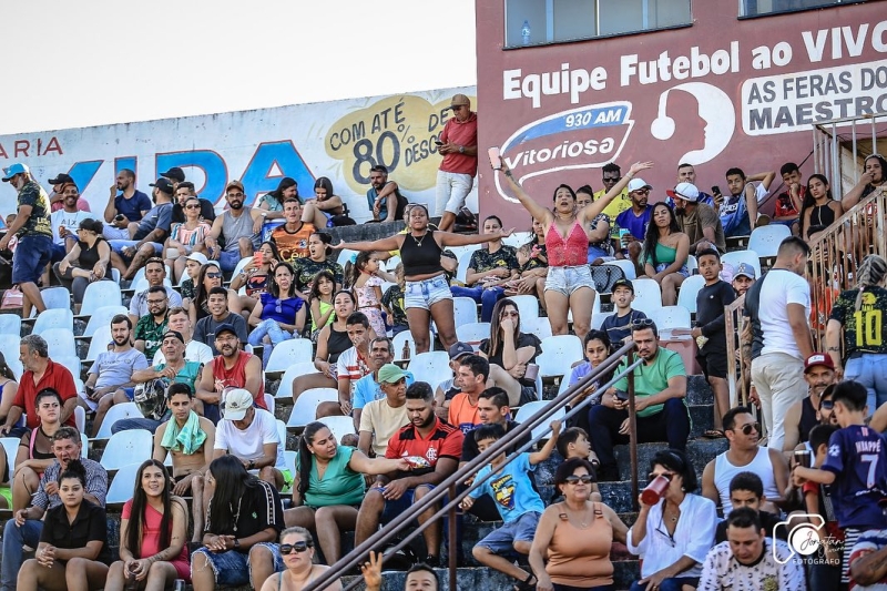 Foi encerrado na tarde deste domingo (10), o Campeonato Interbairros 2023. A partida final aconteceu no Estádio Vasconcelos Montes contando com a presença de centenas de torcedores.