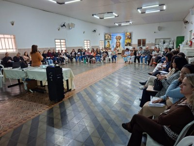 Secretaria Municipal de Educação realiza reunião de alinhamento com gestores da rede municipal